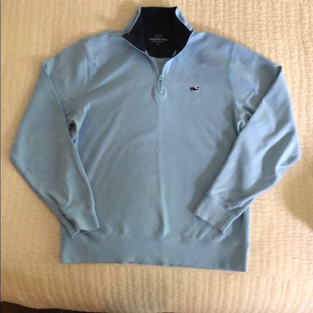 Vineyard Vines sweatshirt